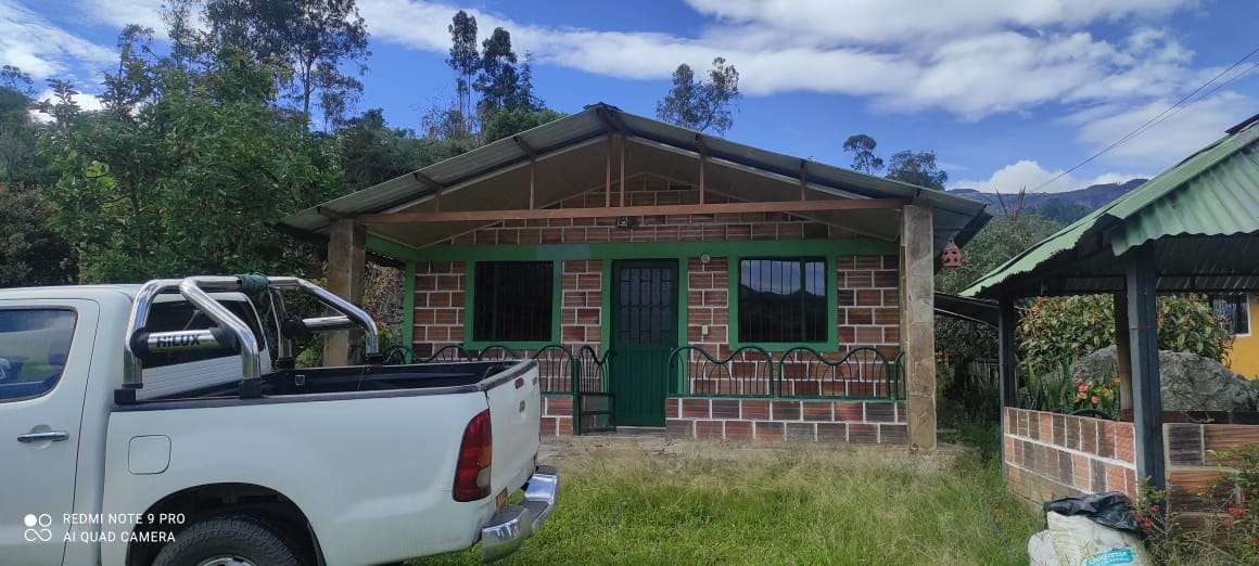 Vendo Casa Lote de 6100 M2 en Pacho Cundinamarca